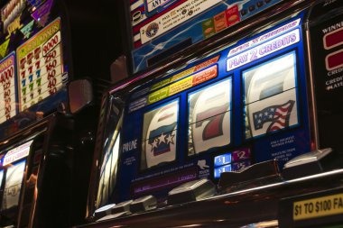 Live casino multi-camera table display with dealer and game interface